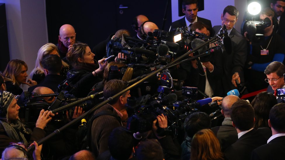 Vuèiæ u Davosu: "Ponos medijskim slobodama u Srbiji - za godinu-dve"