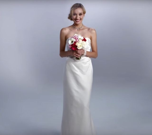 Gola venčanica prekriva 6 odsto tela i pravi je hit: Da li biste se usudile da je obučete?