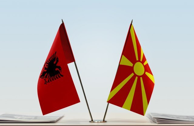"Do kraja meseca vodiæu sednice na albanskom jeziku"