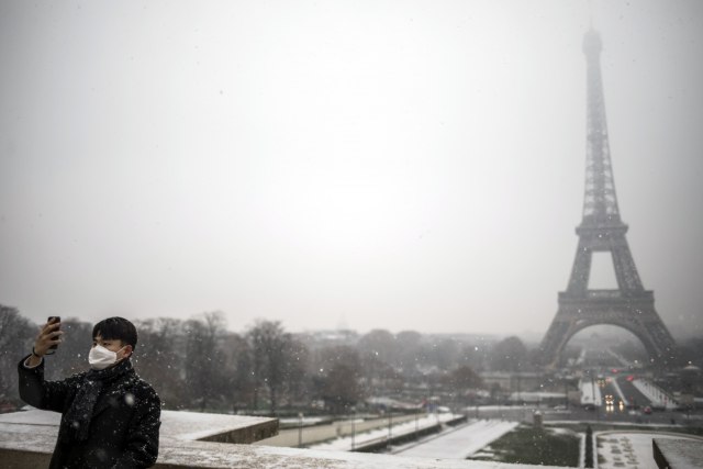 Iznenadio ih sneg: Evropski grad dobio potpuno novi izgled / FOTO