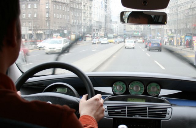 "Šarene cene" lekarskih pregleda za vozaèe: Razlika i do 1.000 dinara