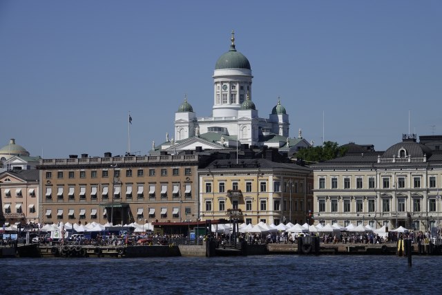 Finska daje migrantima 5.000 EUR da napuste zemlju