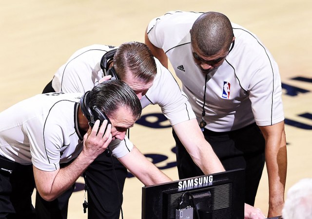 Sudije rešile dilemu: "Petokorak" je dozvoljen u NBA VIDEO