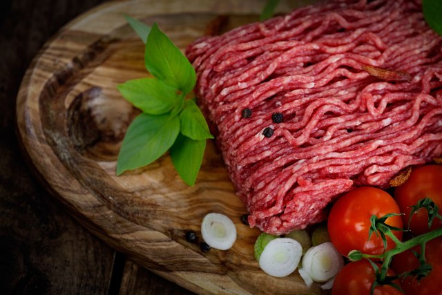 Štedljivi recept: Napravite 3 ruèka od kilograma mesa