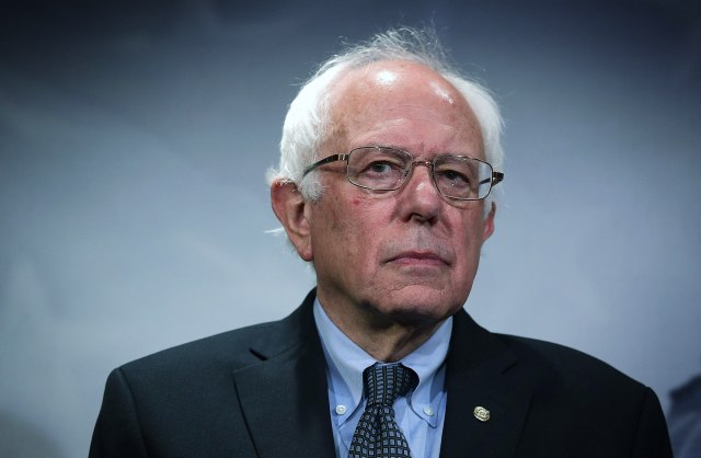 Sanders poèeo kampanju – "napadom" na Trampa