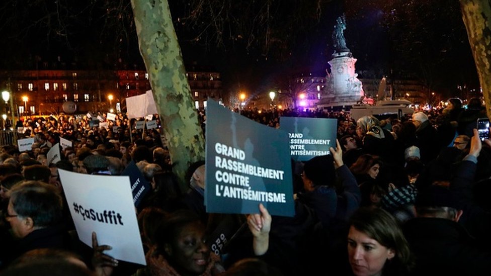 Protesti u Francuskoj: Hiljade ljudi ustalo protiv antisemitizma
