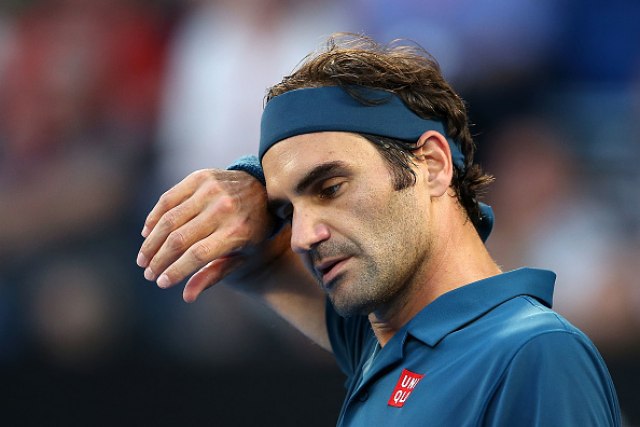 Federer na startu Dubaija protiv Kolšrajbera