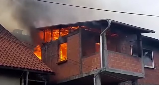 Veliki požar u Novom Pazaru VIDEO