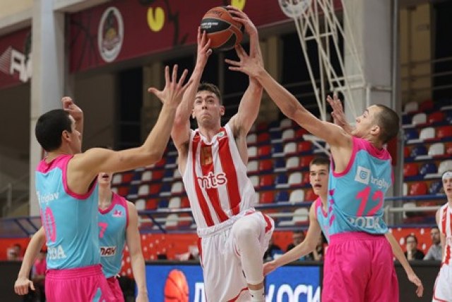 Juniori Mege pobedom protiv Zvezde bukirali kartu za F8 u Vitoriji