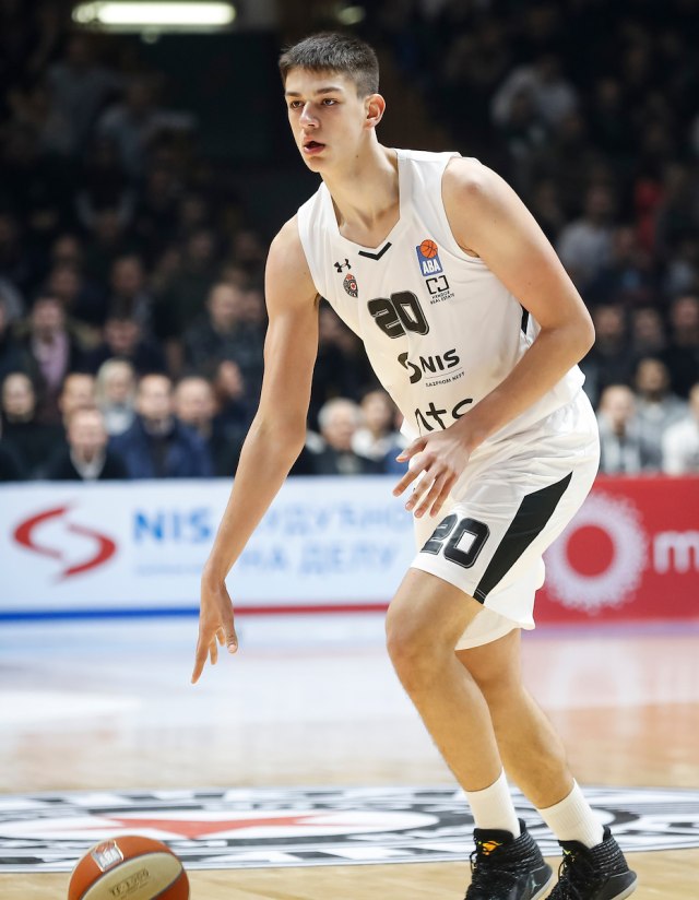 Tanasković potpisao profesionalni ugovor sa KK Partizan