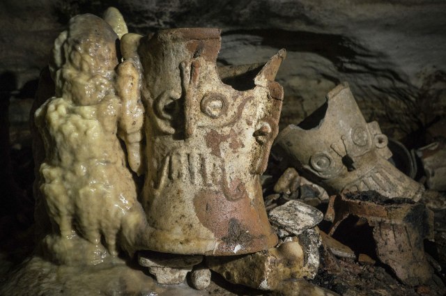 Otkrivena pećina i netaknute posude stare više od 1.000 godina FOTO
