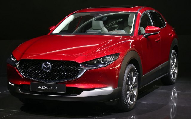 Nešto između: Novi SUV Mazda CX-30 FOTO