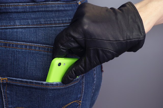 Kolika je verovatnoća da vam ukradu telefon, a kolika da ga izgubite?