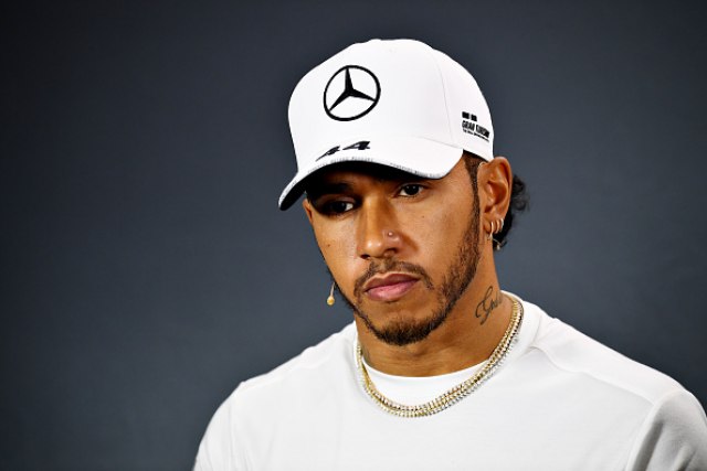 Hamilton: Mercedes u zaostatku za Ferarijem na startu sezone