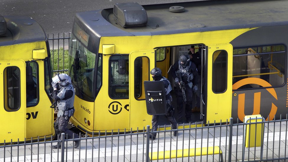 Uhapšen osumnjičeni za napad na tramvaj u Utrehtu u kojem su poginule tri osobe