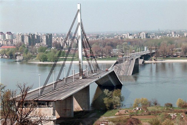 A bridge in Novi Sad destroyed by NATO in 1999 (EPA, file)