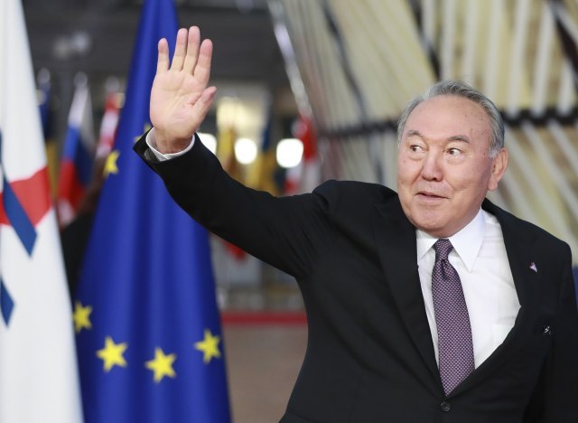 Kazakhstan's president, who came to power in 1990, resigns
