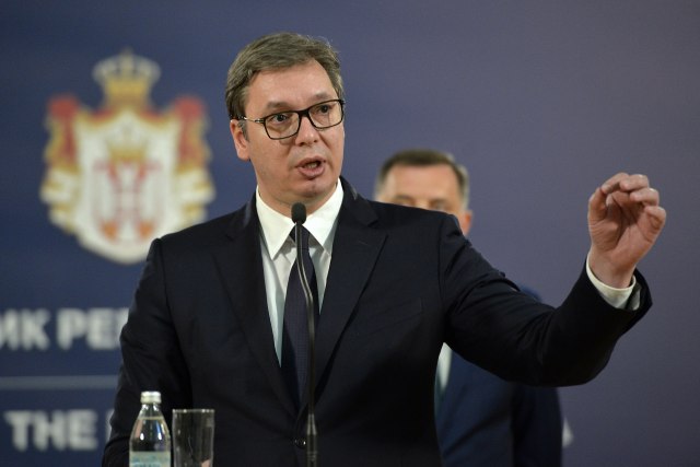 Vučić: Zloupotrebili mlade, blokada neće biti