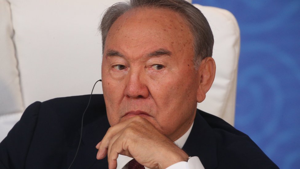 Kazahstan: Predsednik podneo ostavku nakon tri decenije na vlasti