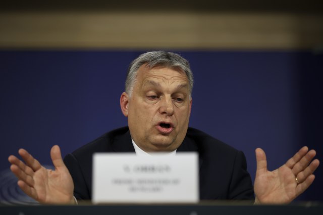 Orban: Dobrovoljno privremeno obustavljamo učešće
