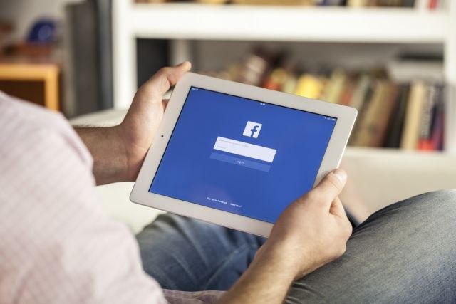 Facebook "gledao" lozinke, ali neæe više?