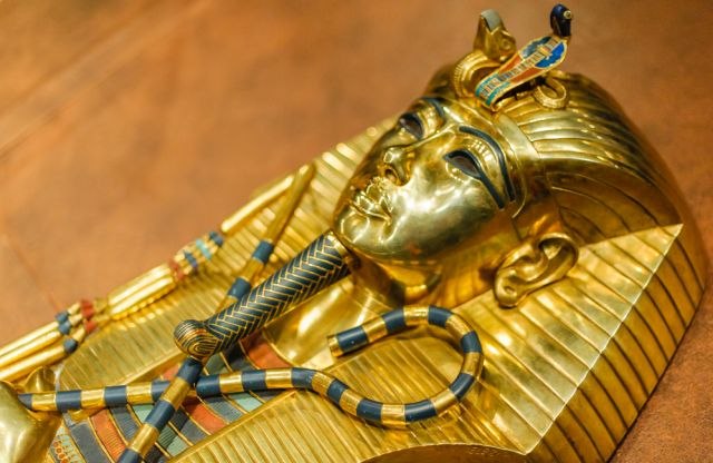 Sto godina od otkriæa: Treæina artefakata napušta Egipat prvi i poslednji put