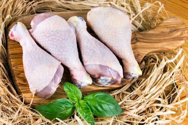 Skandal: Povlaèi se 35 tona piletine - kupci pronašli metal