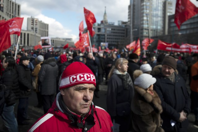 U Moskvi protesti komunista protiv politike Kremlja