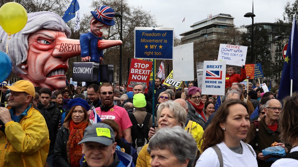 Marš za Bregzit: Desetine hiljada traže novi referendum u Britaniji