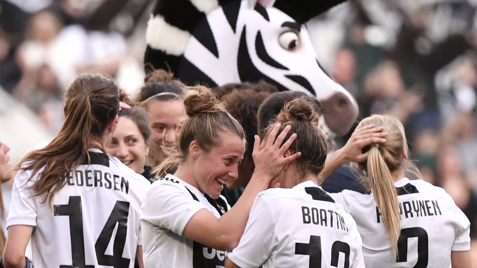 Moæ ženskog fudbala u Italiji - 39.000 navijaèa na meèu Juventusovih dama