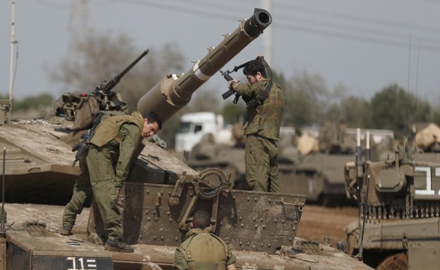 Izraelska vojska poslala pojaèanje na granicu Gaze