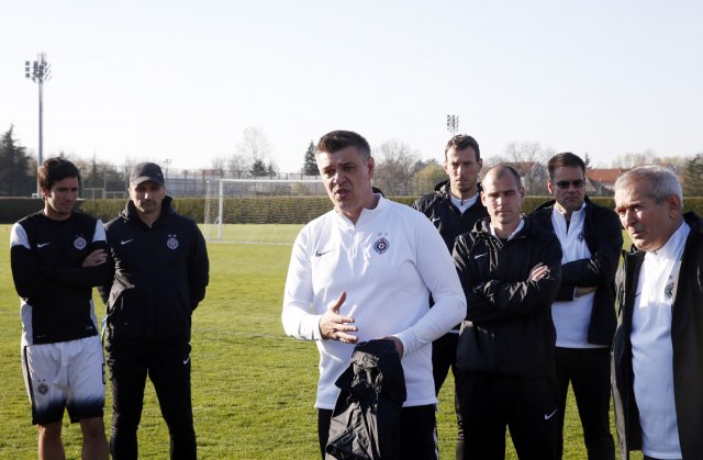 Miloševićev prvi trening sa igračima Partizana VIDEO