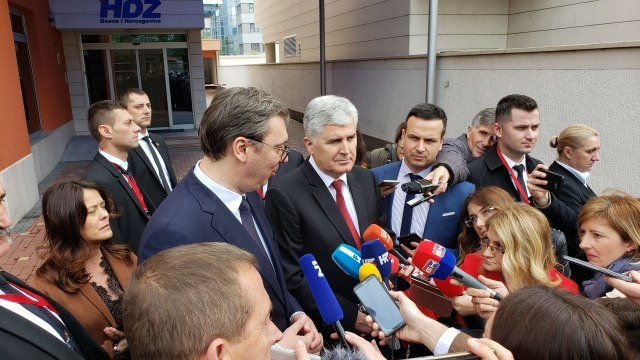 Vucic goes to Mostar, but not everyone does; "Bad message"