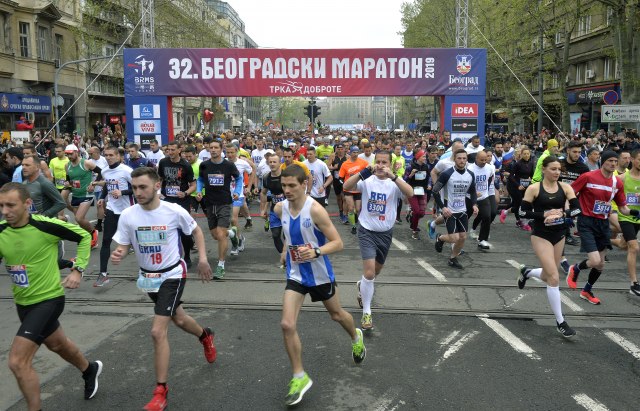 Počeo 32. Beogradski maraton FOTO