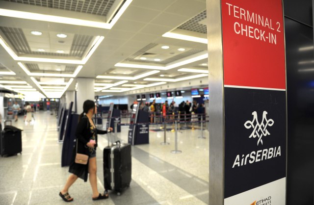 Dividende "preletele" cenu akcija aerodroma, isplata 16. aprila