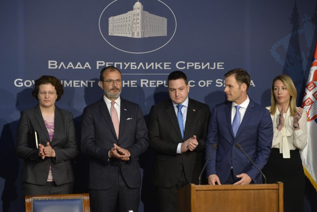 Pomoæ nerazvijenim: EIB i Vlada Srbije sklopile ugovor "težak" 22 miliona €