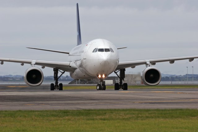 Prizemljeni avioni do 19. avgusta: Èeka se sertifikat o bezbednosti u letu