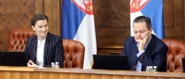 What is dual sovereignty and is it acceptable to Serbia?