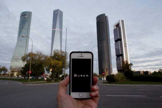 Tojota okreæe novi list: Ulažu milijardu dolara u Uber