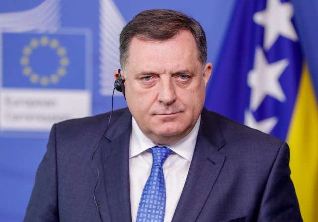 Dodik "on official visit to Vatican" - dismisses criticism