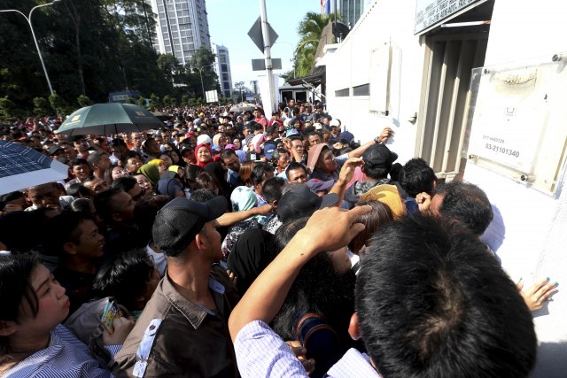 U Indoneziji 270 ljudi umrlo od premora, ruèno brojali izborne listiæe