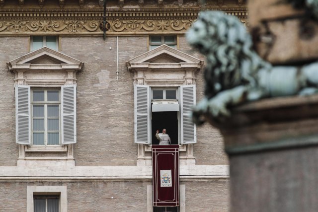 "Molim za oproštaj": Papa se izvinio Romima zbog diskriminacije od strane katolièke crkve