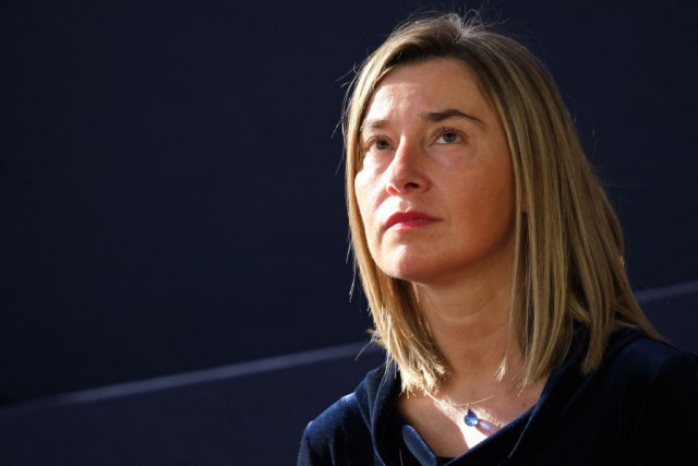 Help in Kosovo dialogue is welcome - "but Mogherini stays"