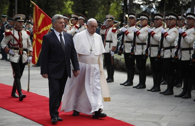 Pope Francis arrives in Skopje