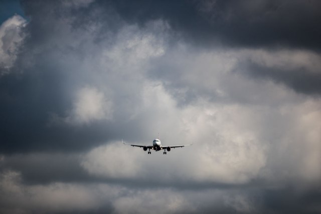 Indijski avion sleteo u London zbog dojave o bombi, ispostavilo se da je lažna