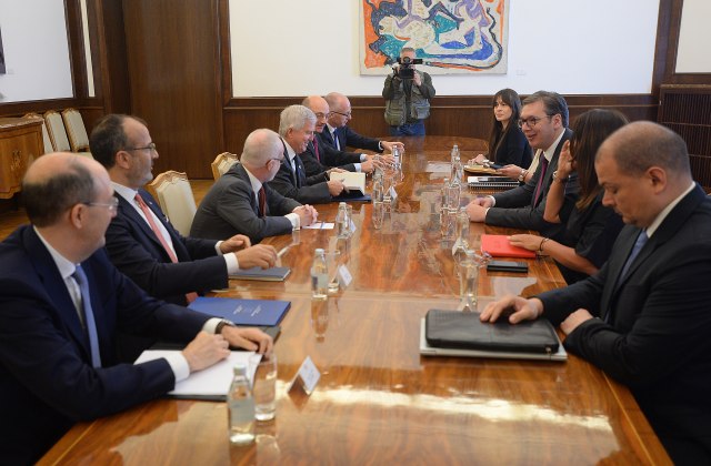 Ambasadori zemalja Kvinte pozvali Srbiju na uzdržanost