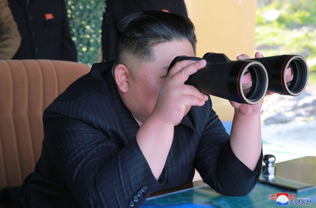 Kim lansira; J. Koreja lansira; Rojters: To bi mogao biti i rat