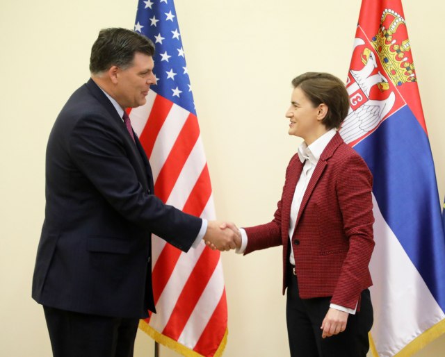 Serbian PM receives USAID official