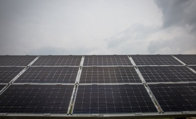 EU ne diže rampu za Kineze, carine na uvoz solarnih panela ostaju