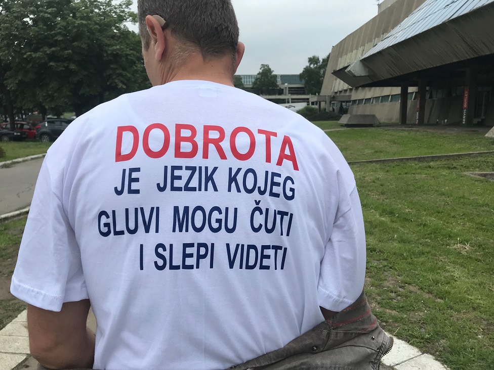 Položaj gluvih i nagluvih u Srbiji: 